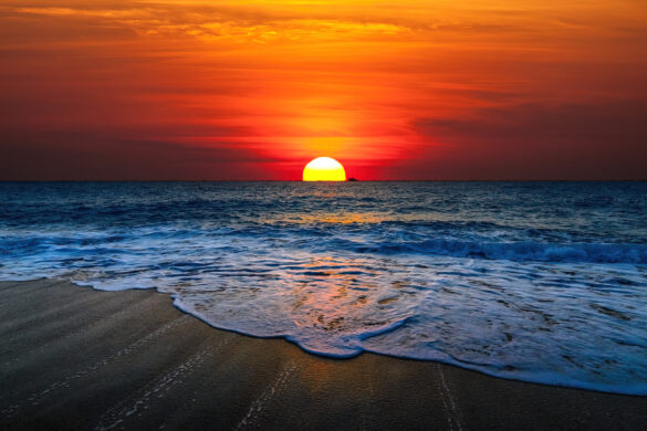 sea wallpaper with red european sun sea wallpaper with red european sun