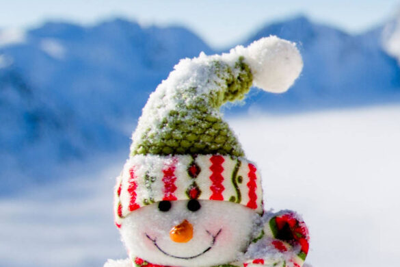 Winter wallpaper with snowman for iOS