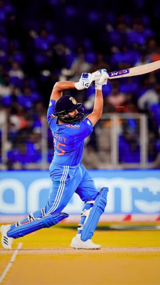 best rohit sharma wallpaper while playing 1080x1920