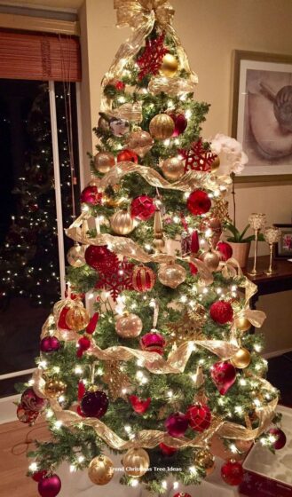 The most beautiful Christmas tree 736x1252