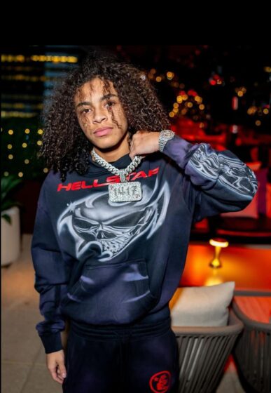 Baby yoda wallpapersdd osama wallpaper with cool fashion 1052x1524