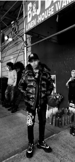 dd osama wallpaper black and white style 628x1348