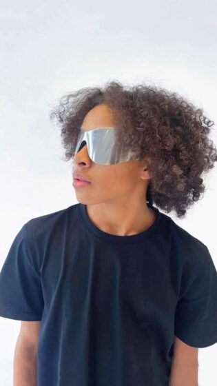 dd osama wallpaper wearing fashion glasses 1000x1777