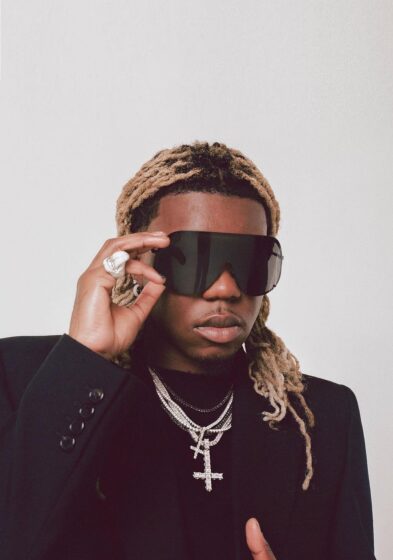 destroy lonely wallpaper with hand adjusted glasses pose 1080x1540