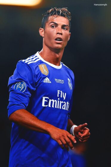 ronaldo pfp wallpaper wearing blue shirt 735x1105