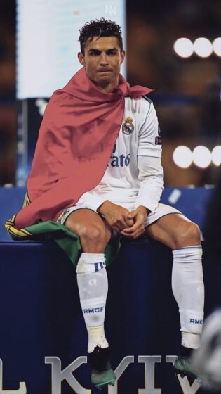ronaldo pfp wallpaper with sad status 750x1334